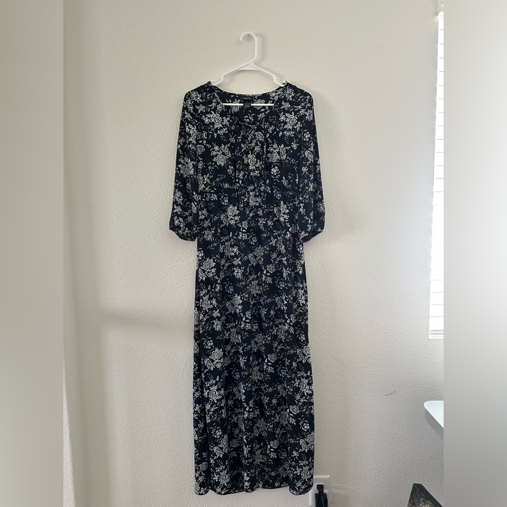 Rue21 Black and White Long Sleeve Dress